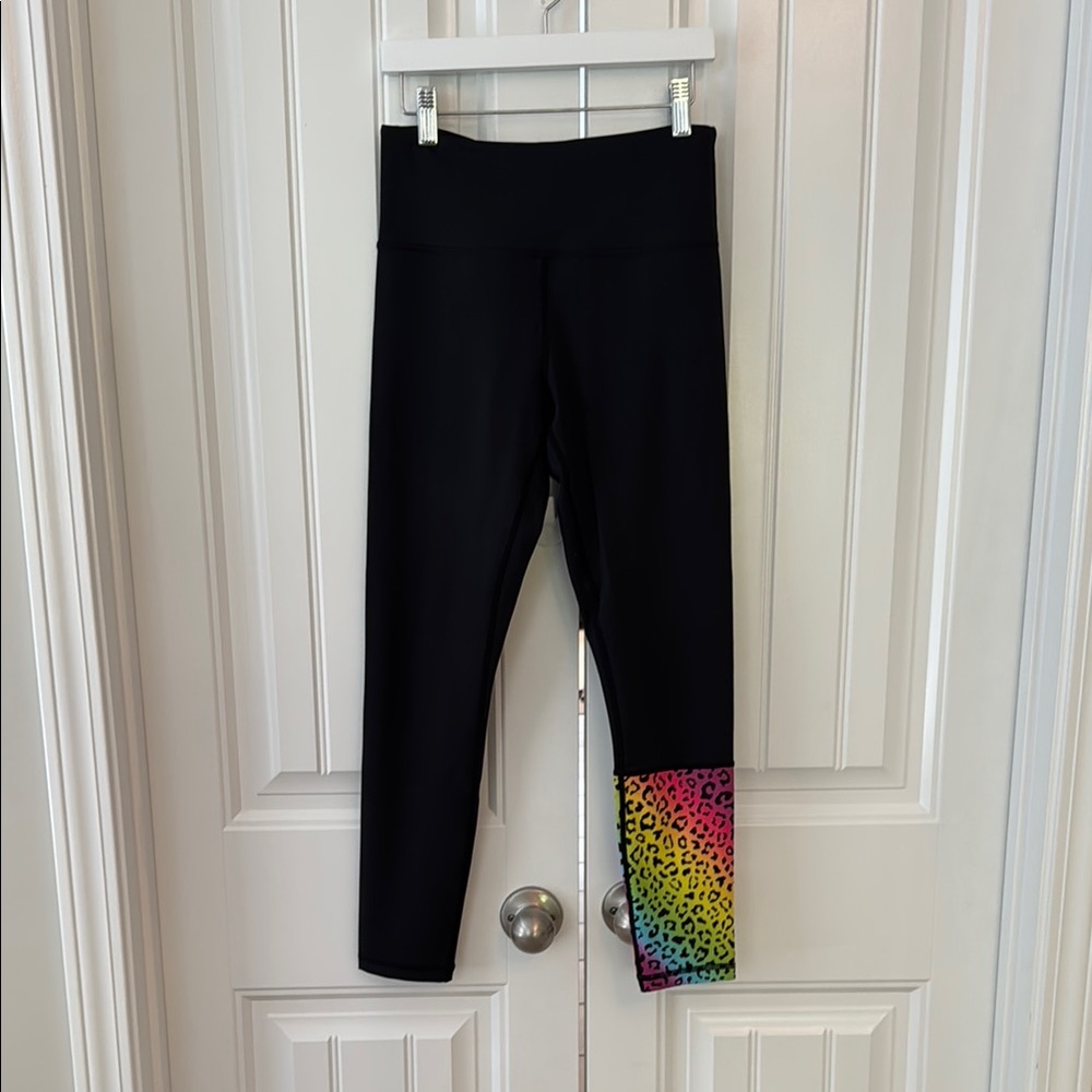 ZYIA Black Leggings with Vibrant Rainbow Leopard Print Design